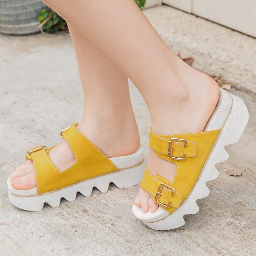Capri Buckle Strap Slide Sandals (Daffodil) – bussola