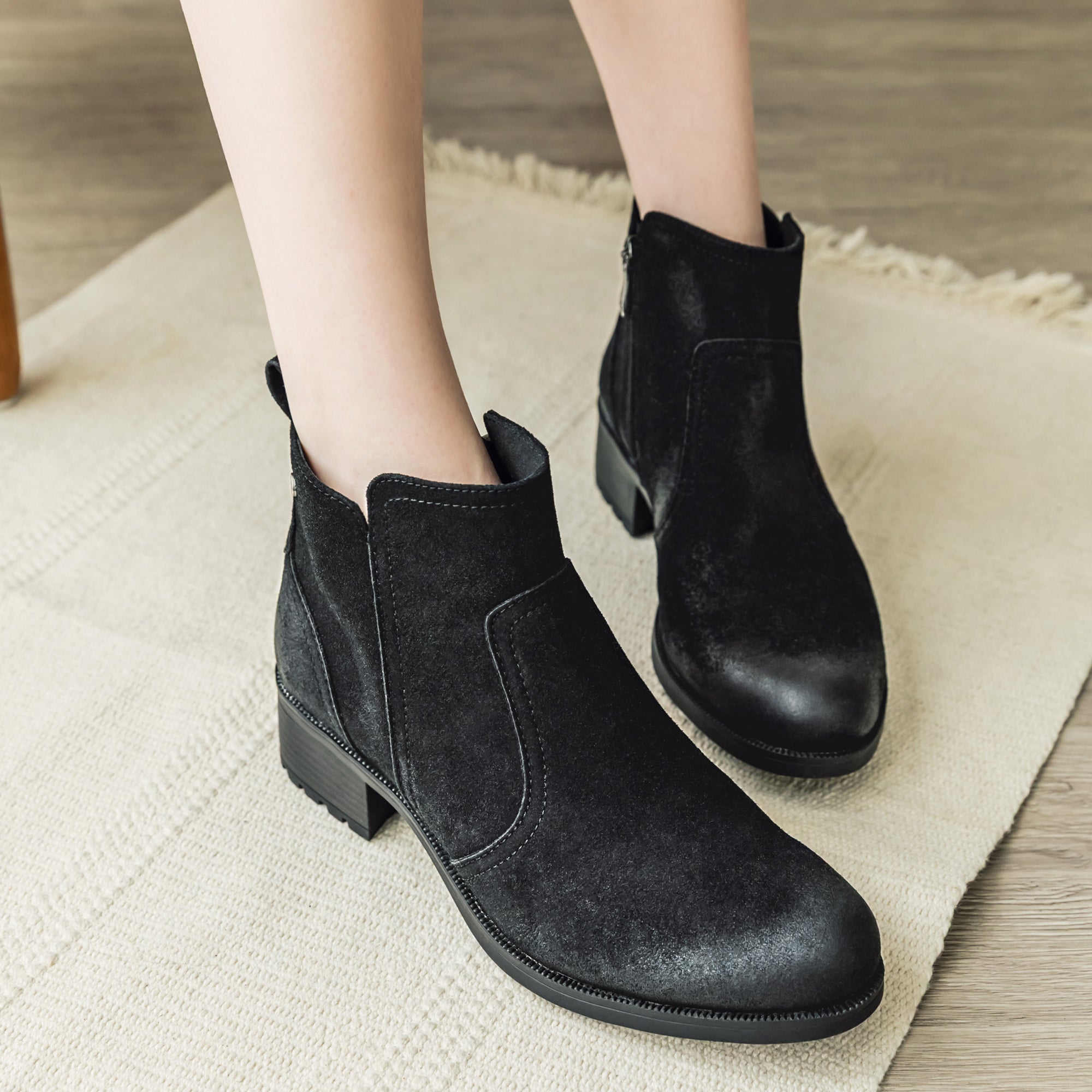 bussola – Alba Adora – Women’s Zipper Ankle Boots – Black – Size EU 41 / US 10-10.5